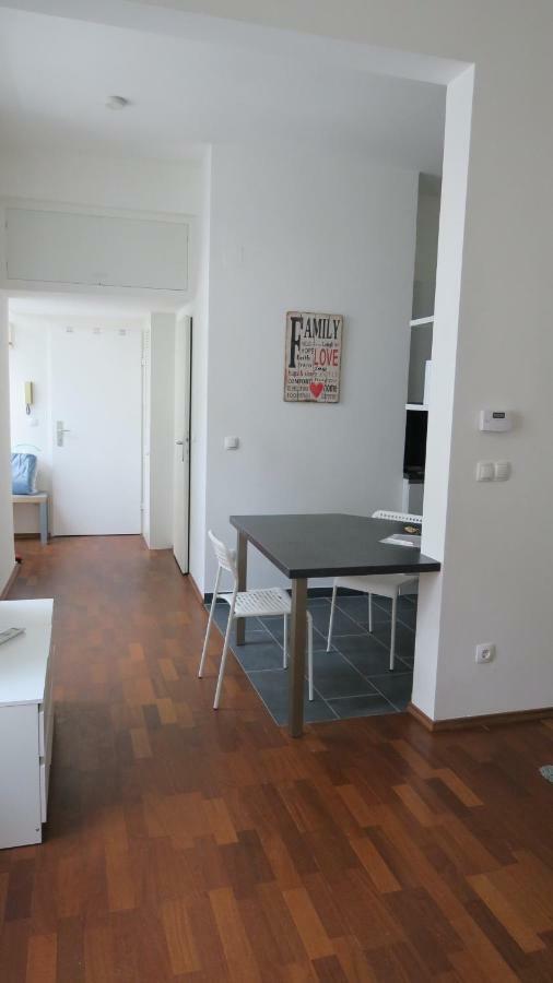 2 Zimmer Wohnung Bécs Kültér fotó